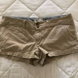 Y2K Classic Khaki Women's Cotton Shorts